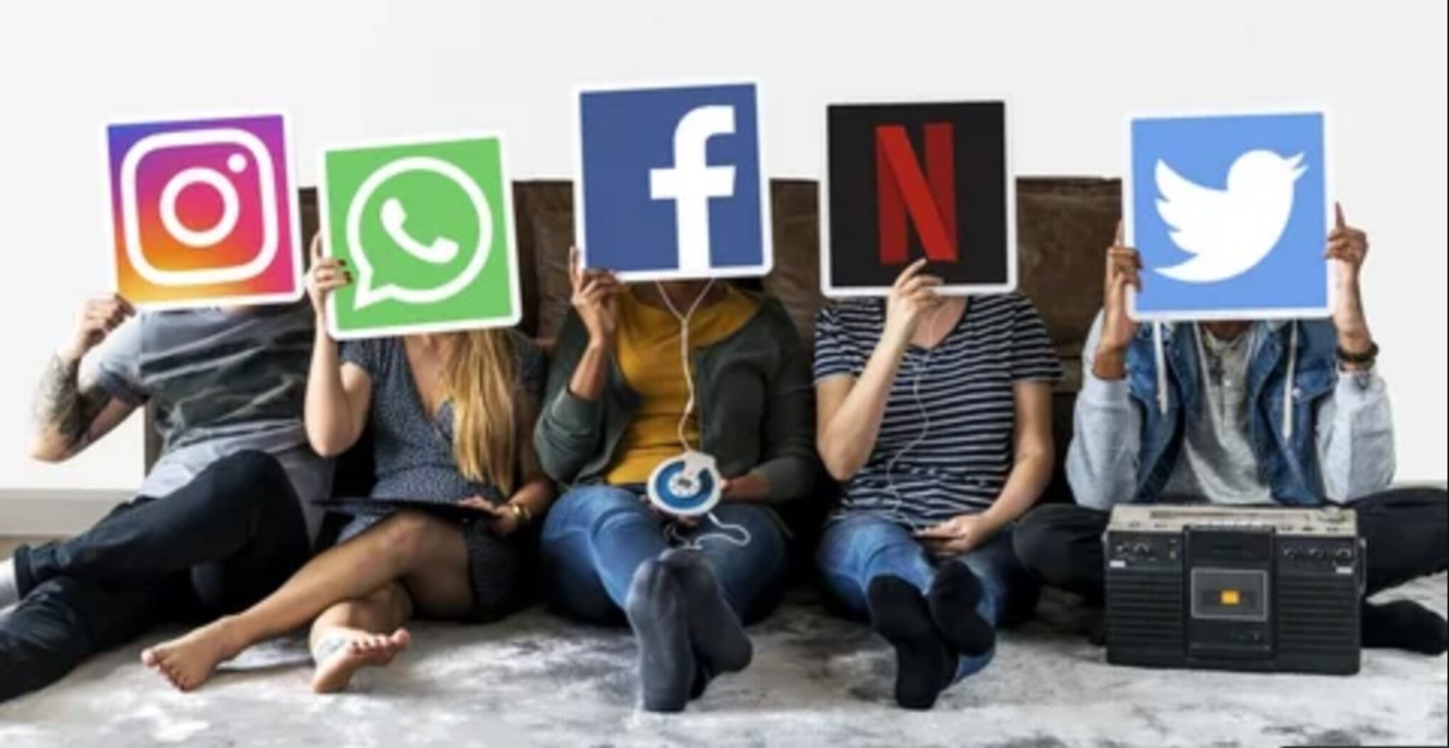 Social Media Advertising,الإعلان عبر وسائل التواصل الاجتماعي